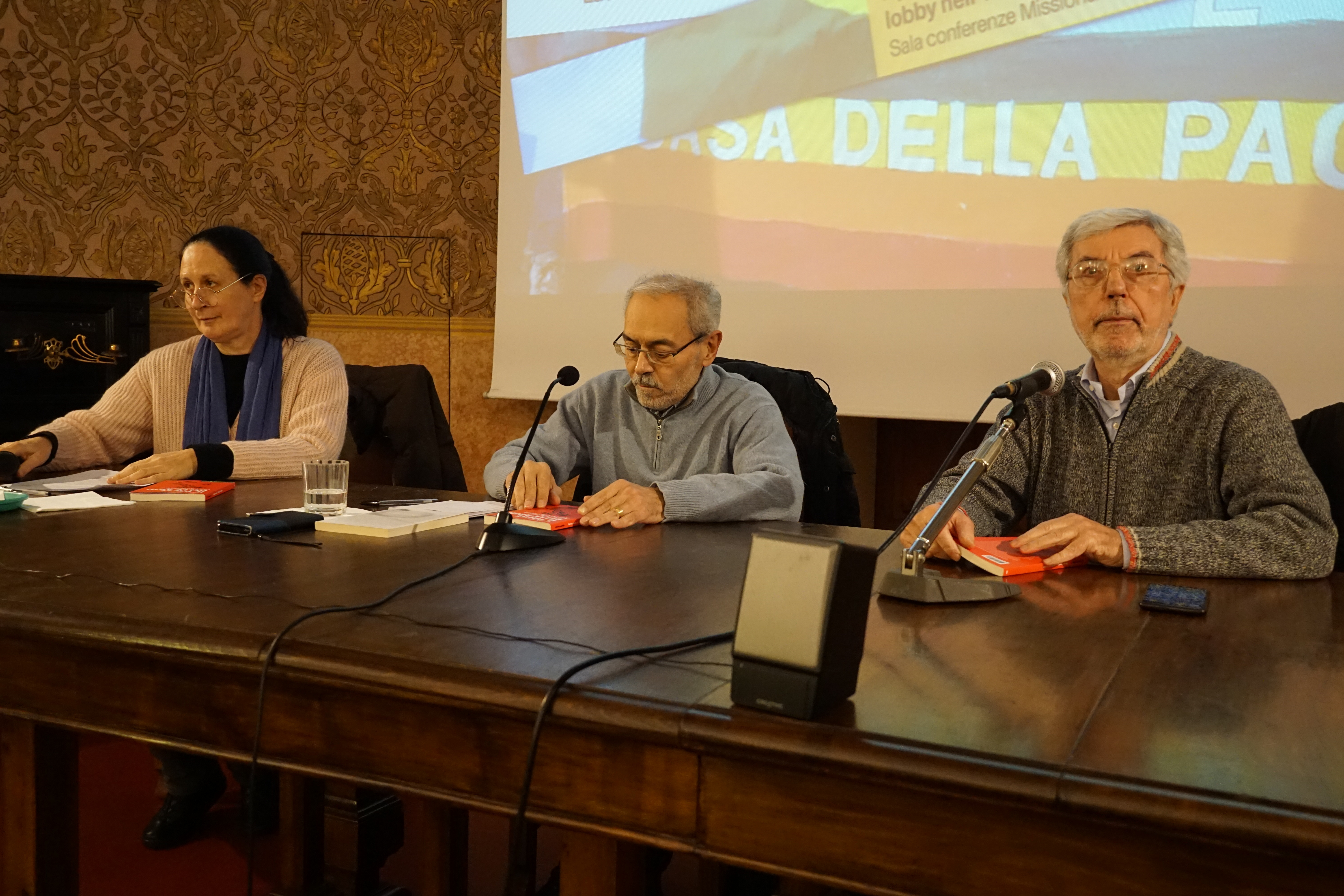 Presentazione del libro “Il paese delle armi: Falsi miti, zone grigie e lobby nell’Italia armata” di Giorgio Beretta 