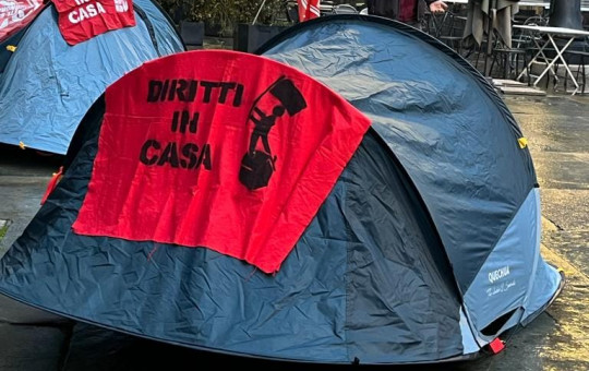 Manifestazione per il Diritto all'Abitare